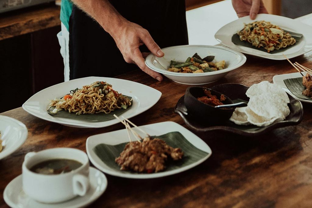 These 8 Kuta and Seminyak Warungs and Kaki Lima joints Are Where the Locals (and We) Actually Eat