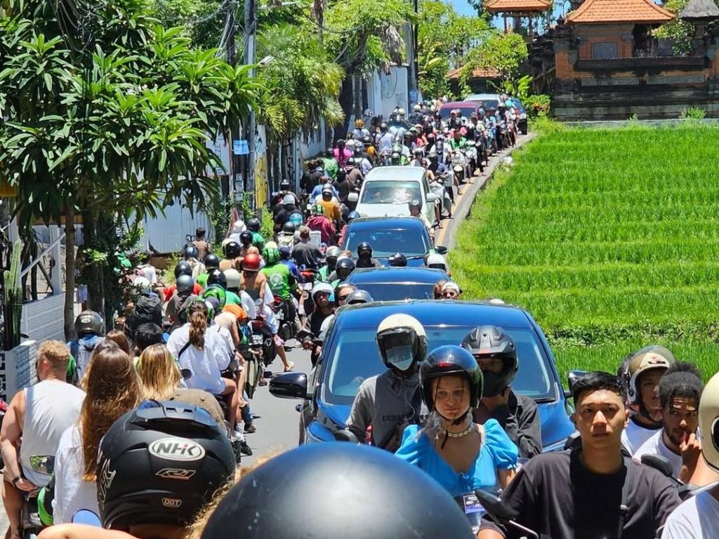 bali road